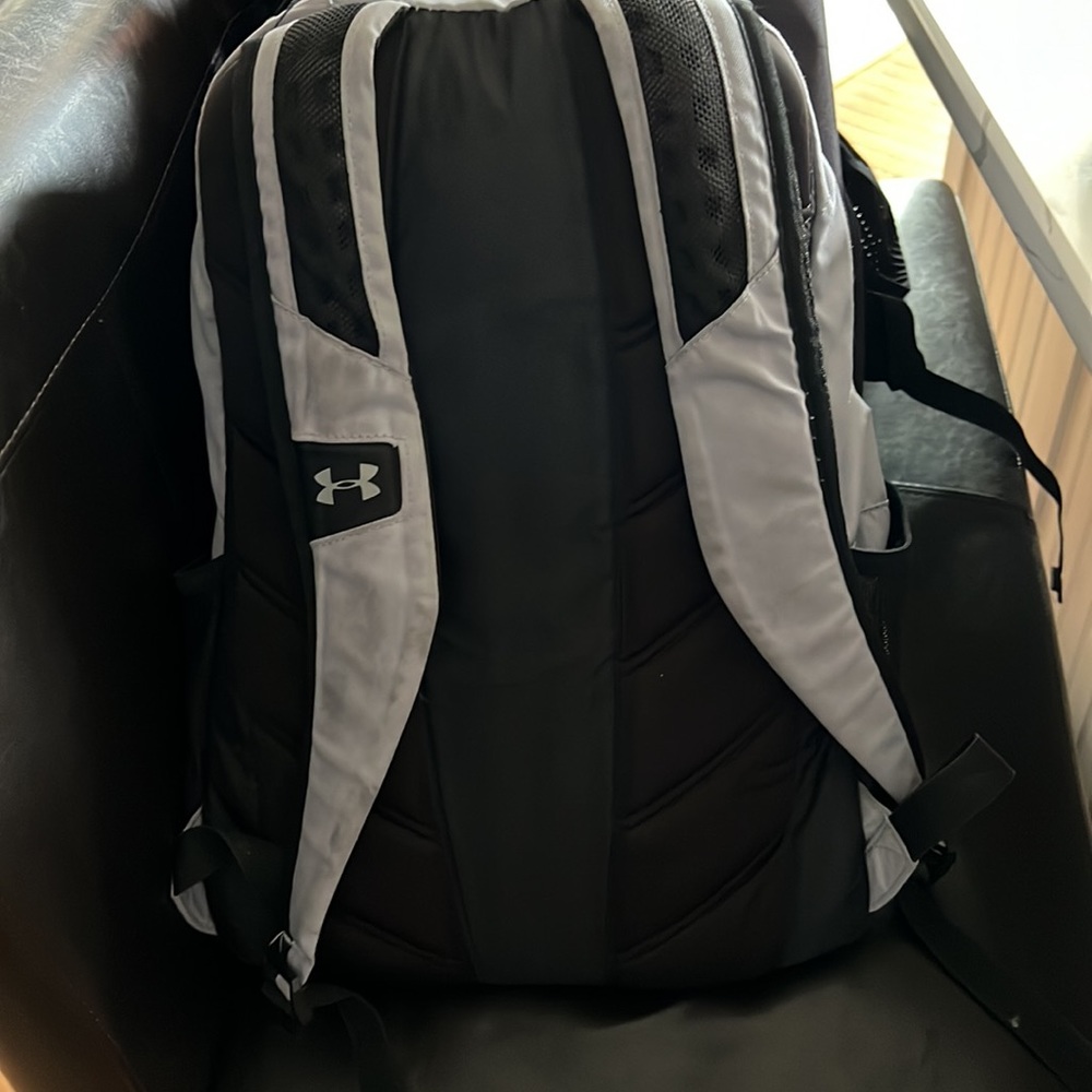 UA backpack - Picture 2 of 2